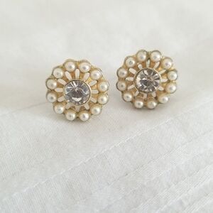 Vintage Gold Rhinestone Round Pearl Stud Earrings